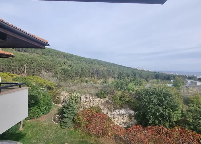 Garden Of Eden - Sea View Apartment